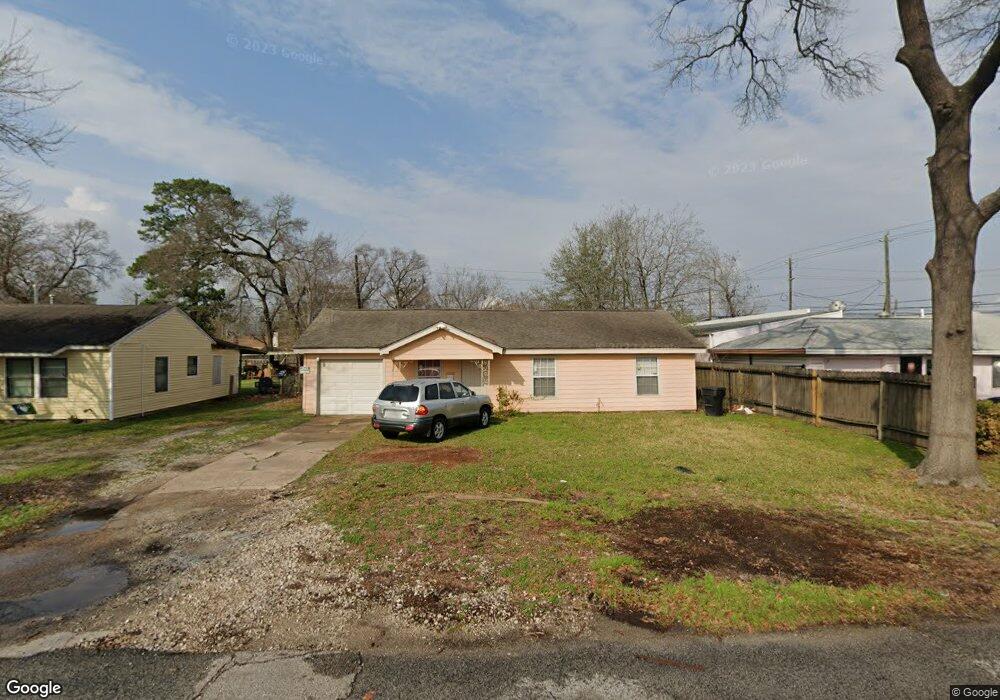 13379 Granada St, Houston, TX 77015 - photo 1