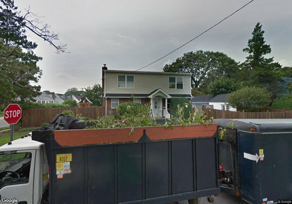 2786 Essex Ct, Oceanside, NY 11572 - photo 1