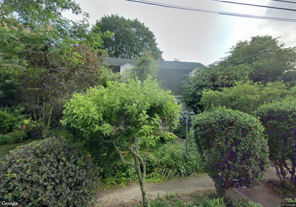 10 Maryland Dr, West Warwick, RI 02893 - photo 1