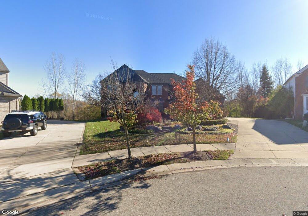 6910 Covington Ct, West Bloomfield, MI 48322 - photo 1