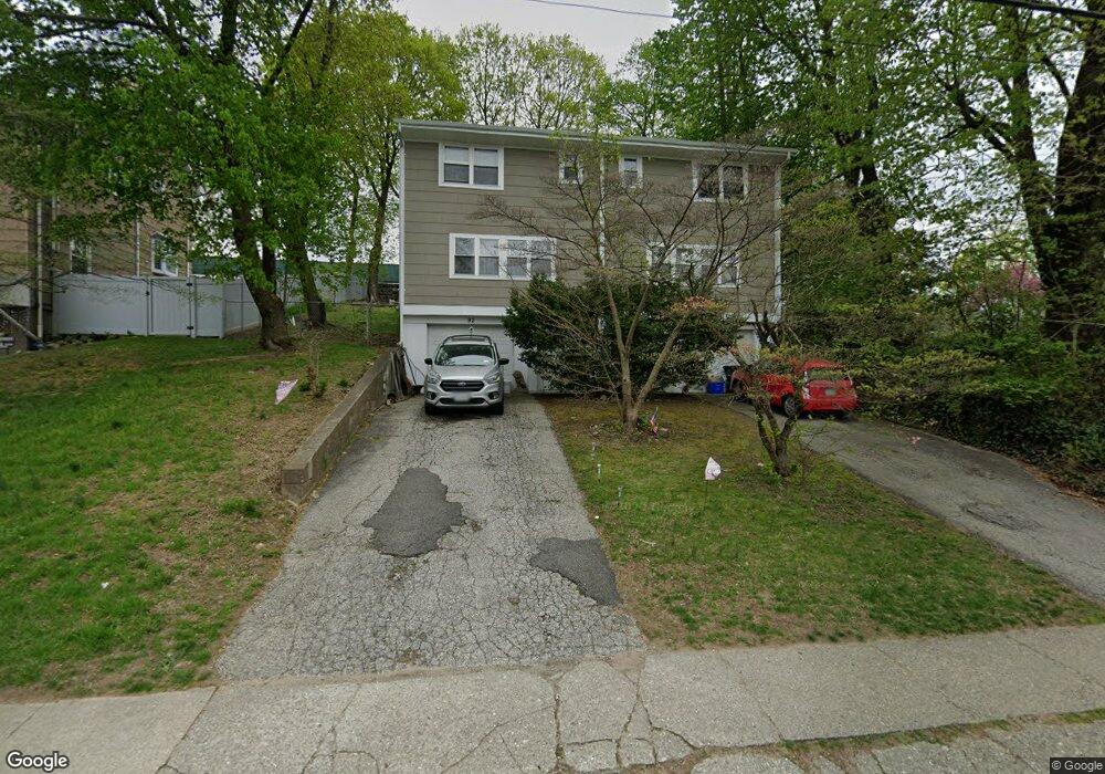 92 Maple St, Croton On Hudson, NY 10520 - photo 1