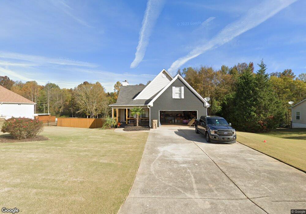 62 Margie Ct, Hoschton, GA 30548 - photo 1