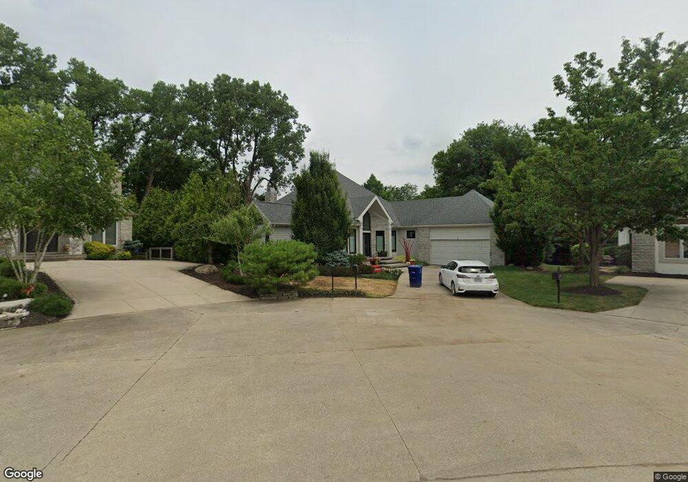 786 Crestway Dr, Columbus, OH 43235 - photo 1