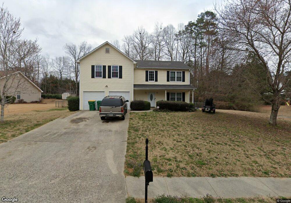724 Baskins Cir, Winder, GA 30680 - photo 1
