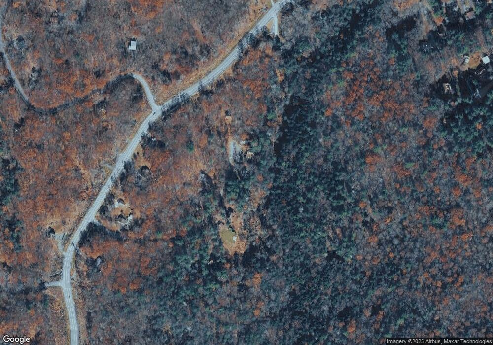 142 Raccoon Ct, Bushkill, PA 18324 - photo 1