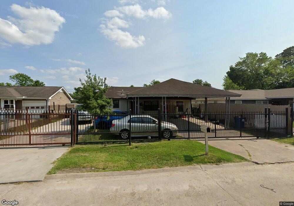 3302 Kowis St, Houston, TX 77093 - photo 1