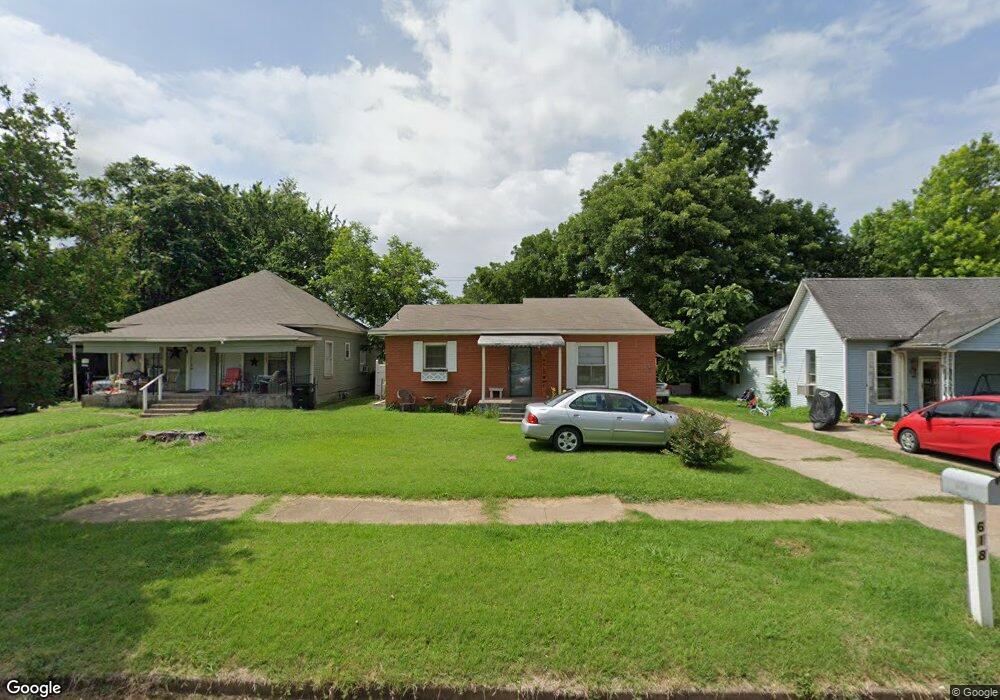 618 W Morgan St, Denison, TX 75020 - photo 1