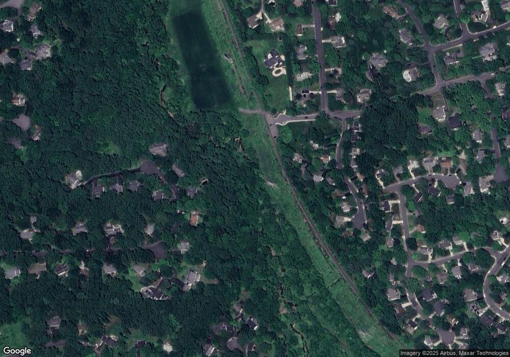 9847 Clarks Crossing Rd, Vienna, VA 22182 - photo 1