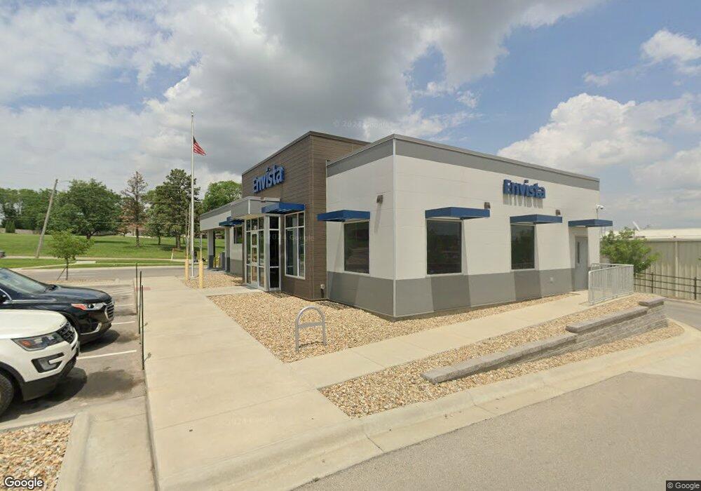 517 SW 29th St, Topeka, KS 66611 - photo 1