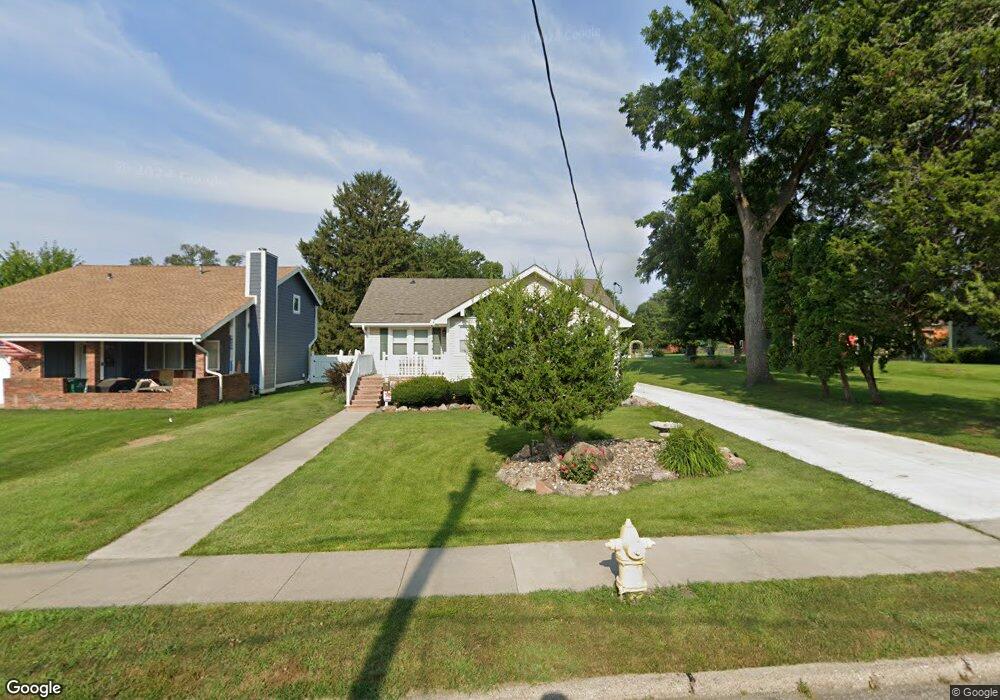 916 12th St, West Des Moines, IA 50265 - photo 1