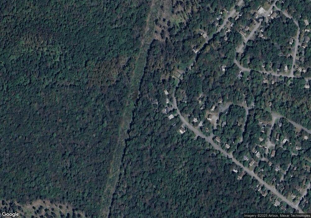 8654 Country Place Dr, Tobyhanna, PA 18466 - photo 1