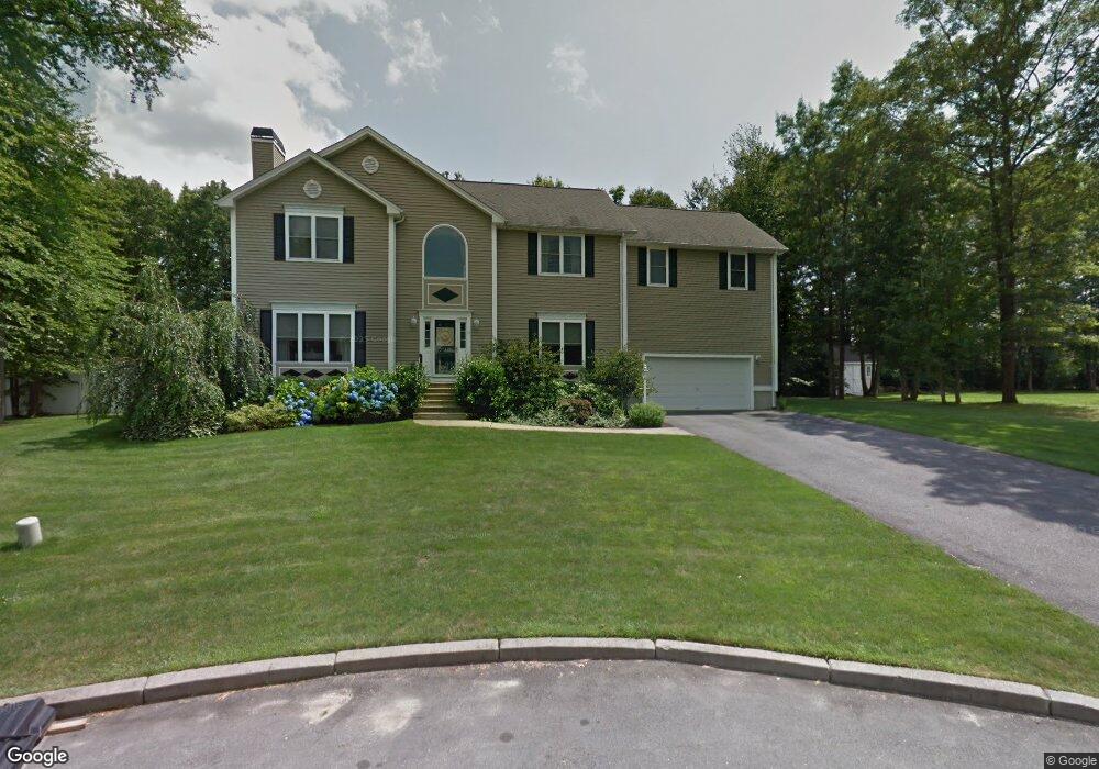 15 Swan Ct, Cranston, RI 02921 - photo 1