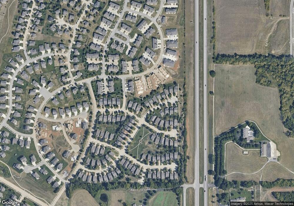 8952 Meadow View Dr, Shawnee, KS 66227 - photo 1