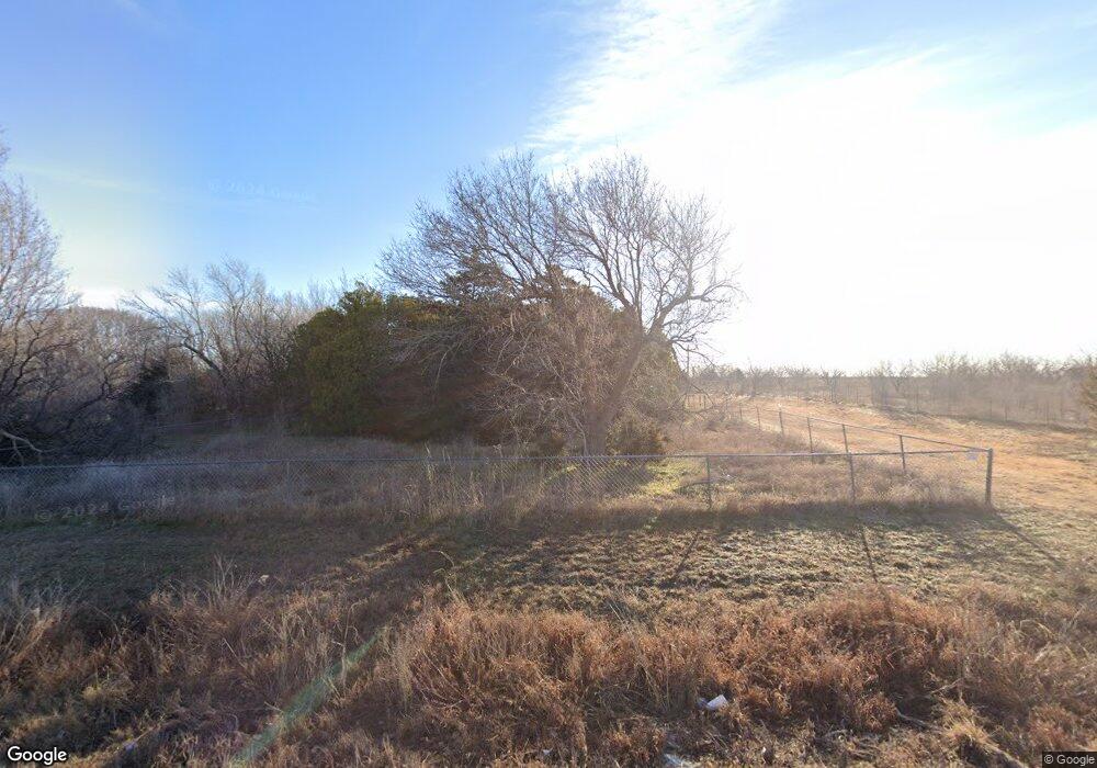 116 N Crater Creek Rd, Cache, OK 73527 - photo 1
