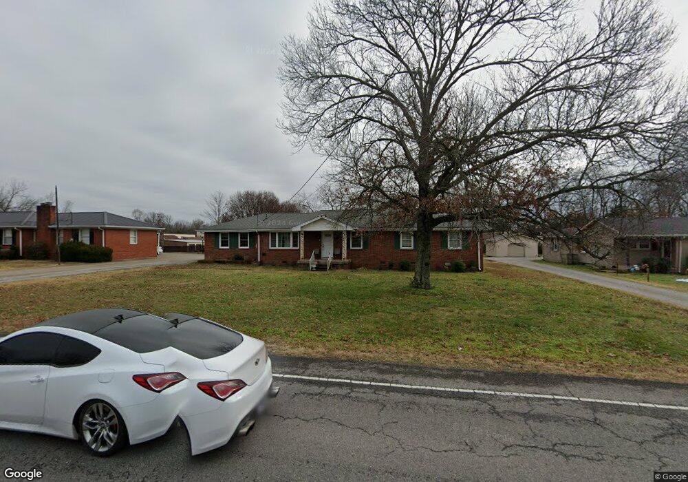 819 Castle Heights Ave, Lebanon, TN 37087 - photo 1