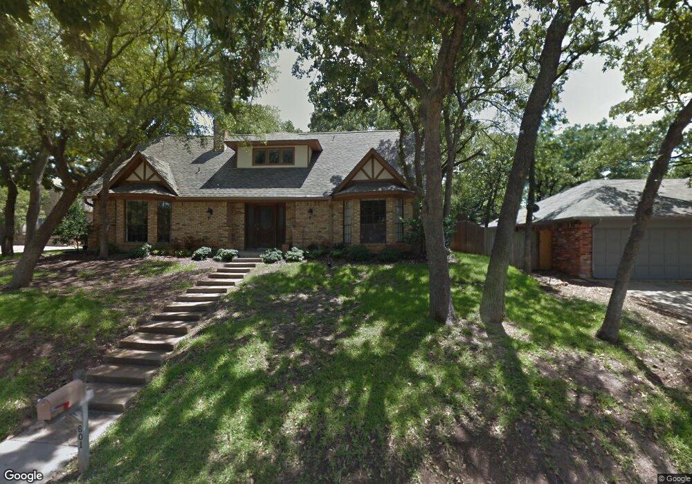 601 Stonehenge Dr, Hurst, TX 76054 - photo 1