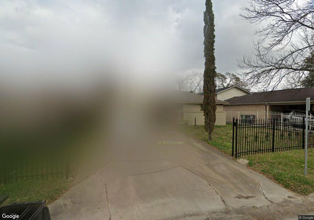 3027 Trenton Rd, Houston, TX 77093 - photo 1