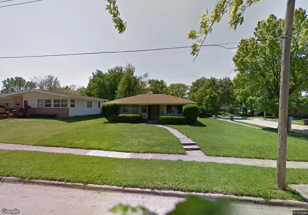 3302 Linworth Ln, Des Moines, IA 50315 - photo 1