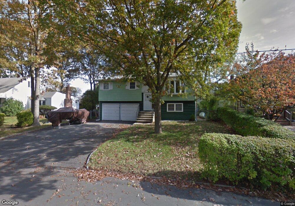 1707 Alto St, West Babylon, NY 11704 - photo 1