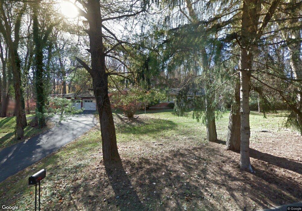 5 Greenhill Rd, Norwalk, CT 06850 - photo 1