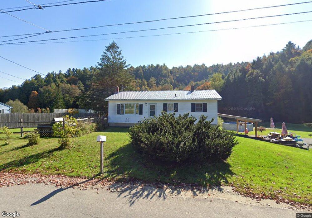257 Thompson Rd, Richmond, VT 05477 - photo 1