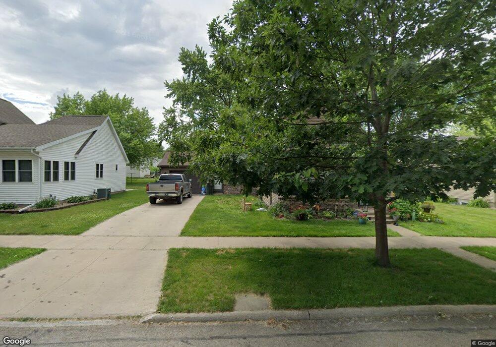 1509 Iowa St, Cedar Falls, IA 50613 - photo 1