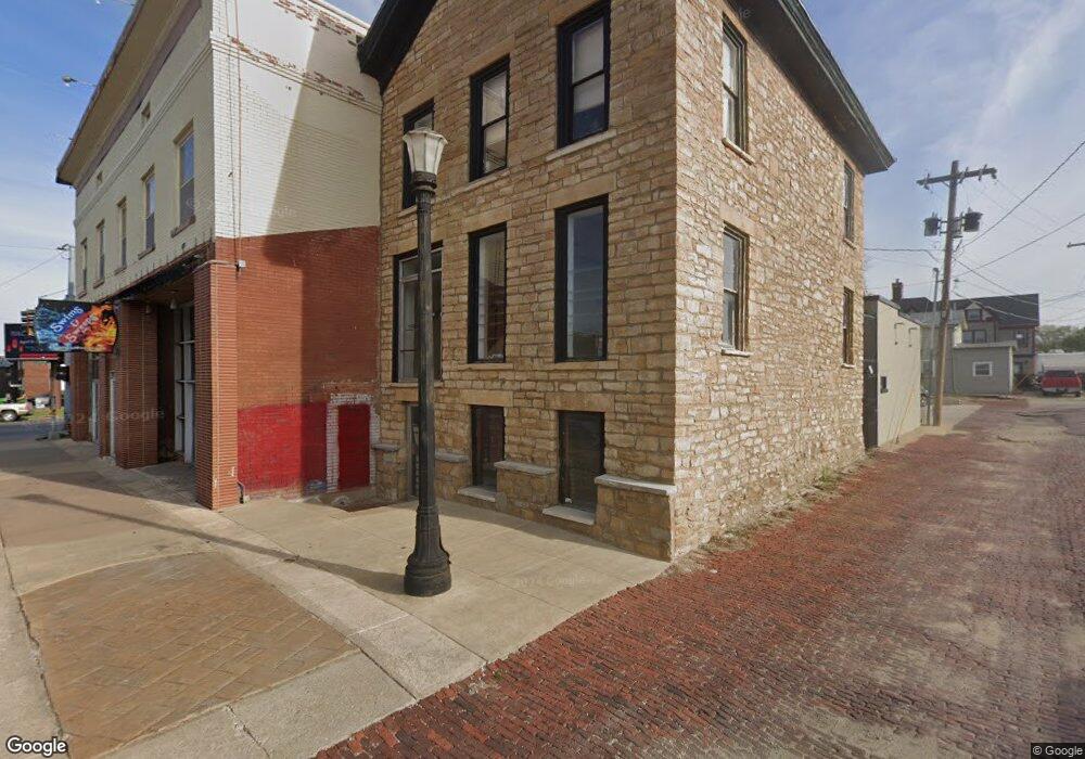 422 SW 6th Ave, Topeka, KS 66603 - photo 1