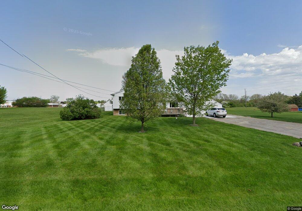 1460 Lynton Ave, Flint, MI 48507 - photo 1