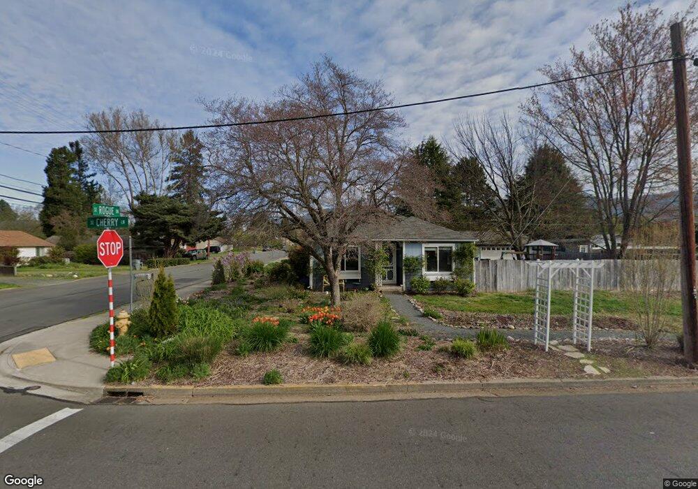 1402 SE Cherry Ln, Grants Pass, OR 97526 - photo 1