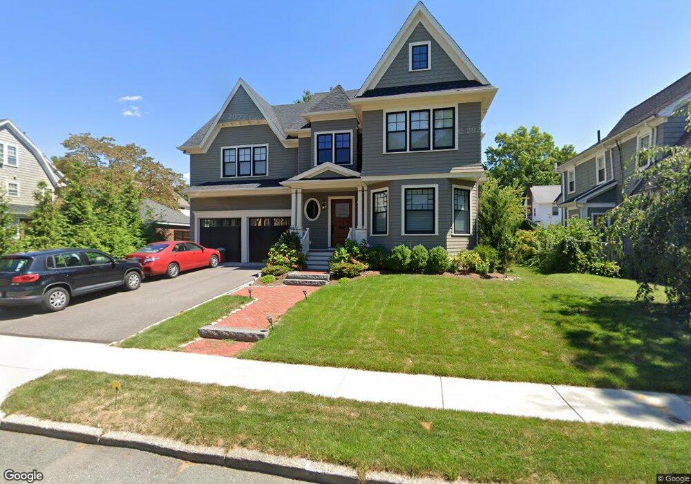 32 Rangeley Rd, West Newton, MA 02465 - photo 1