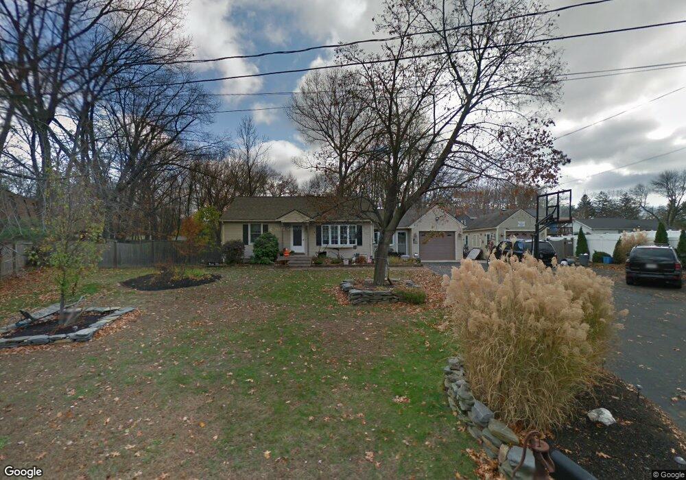 29 Everett St, Chicopee, MA 01020 - photo 1