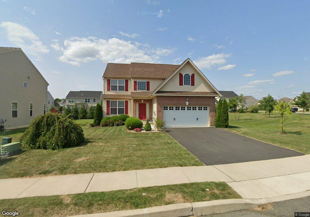 4424 Beech Dr, Nazareth, PA 18064 - photo 1