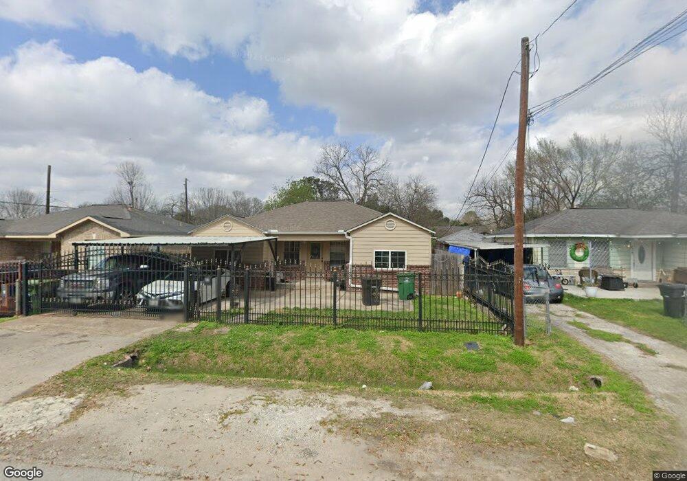 45 Fichter St, Houston, TX 77022 - photo 1