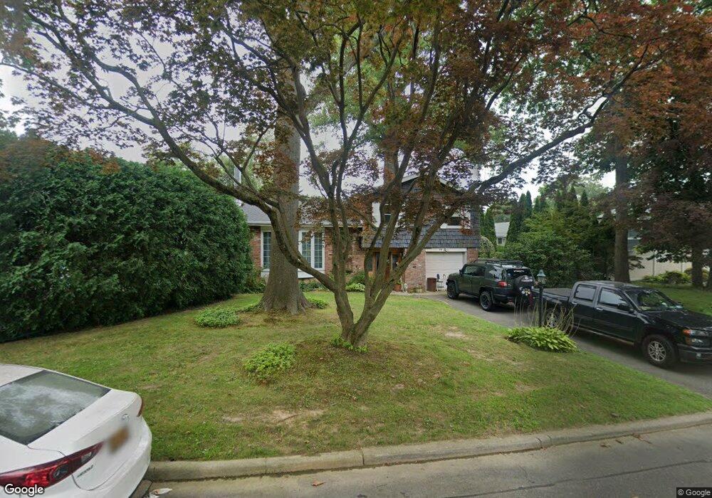 42 Harwood Dr E, Glen Cove, NY 11542 - photo 1