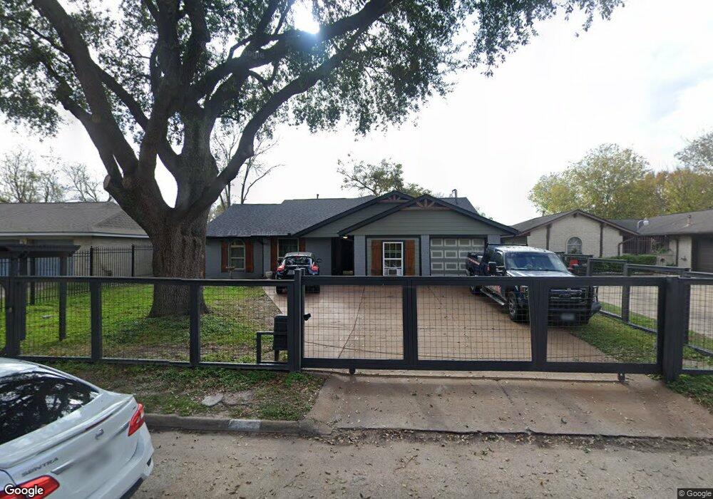 1107 Castolan Dr, Houston, TX 77038 - photo 1