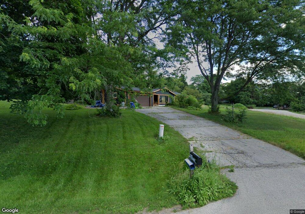 N51W27590 N Willow Creek Dr, Pewaukee, WI 53072 - photo 1