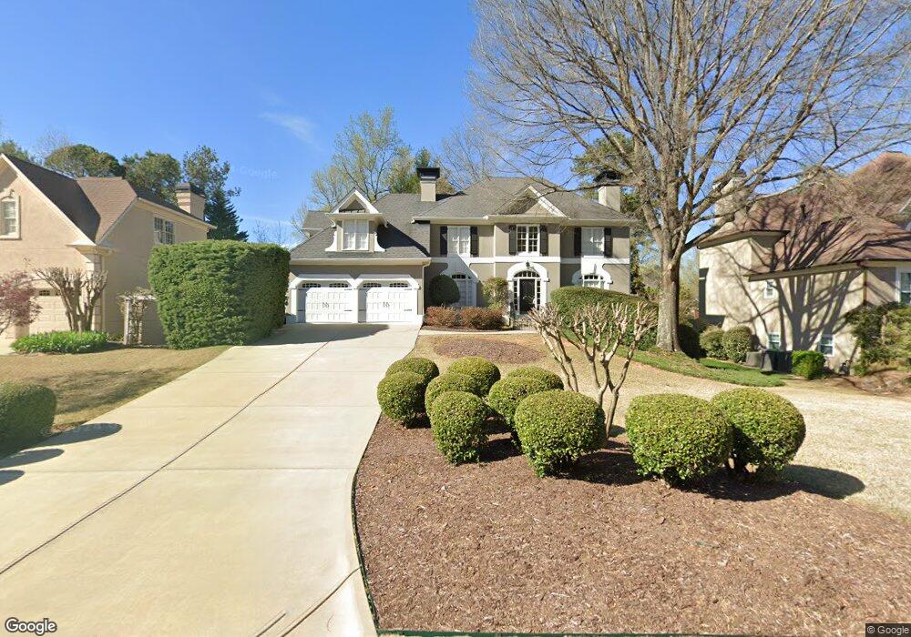5770 Preserve Cir, Alpharetta, GA 30005 - photo 1