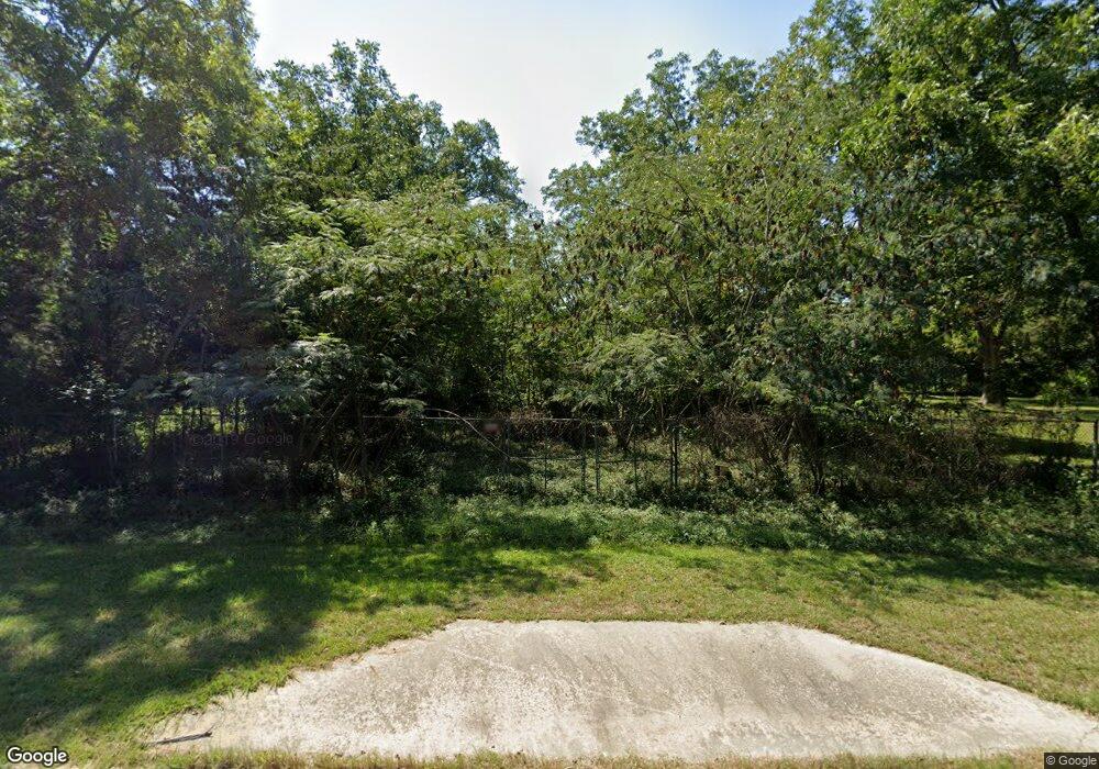 419 W Sixth Ave, Stillmore, GA 30464 - photo 1