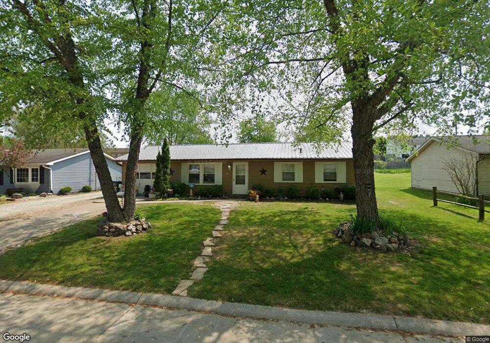 310 Hillside Dr, Lagrange, IN 46761 - photo 1