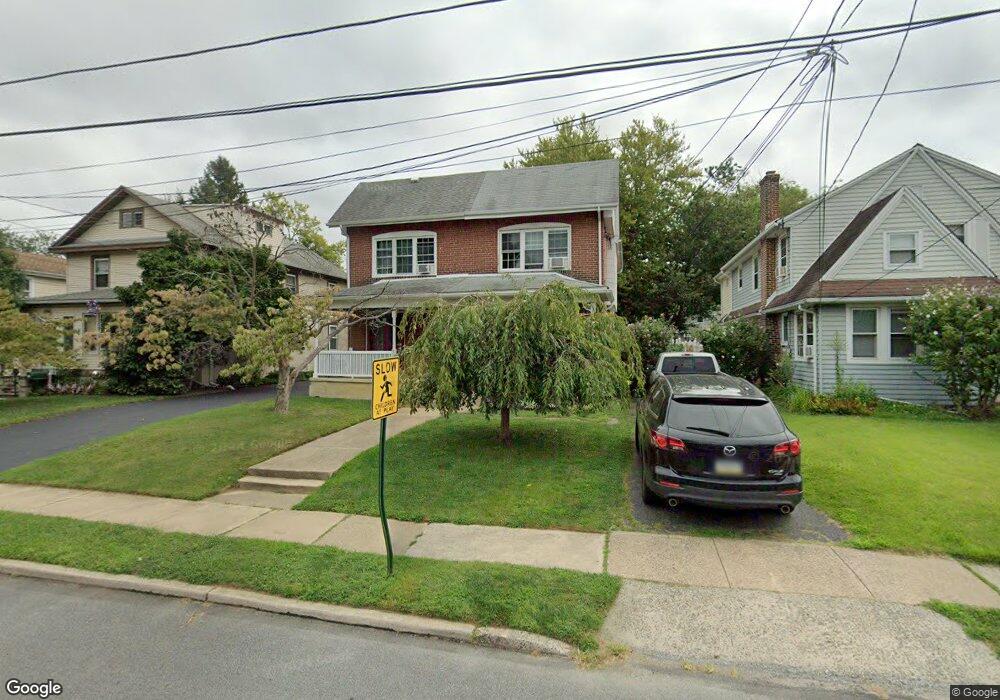 203 E Roland Rd, Brookhaven, PA 19015 - photo 1