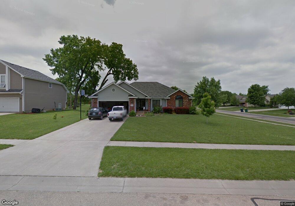 2725 SW Stutley Rd, Topeka, KS 66614 - photo 1
