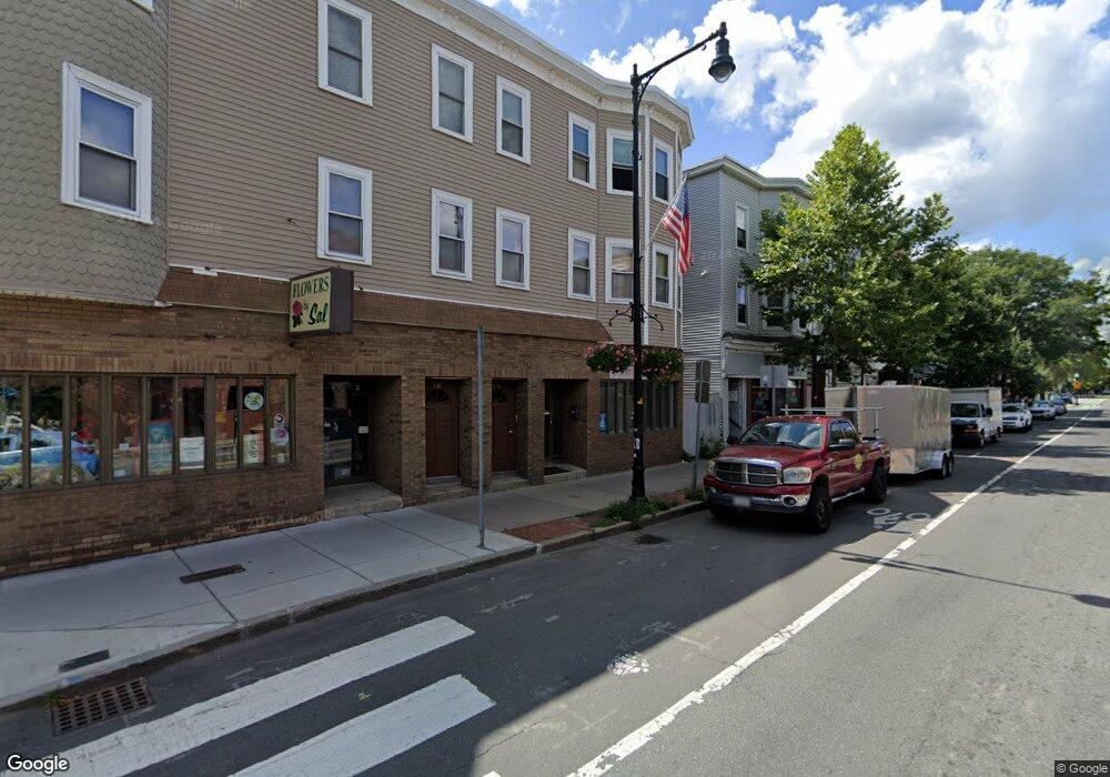 722 Cambridge St unit 4, Cambridge, MA 02141 - photo 1