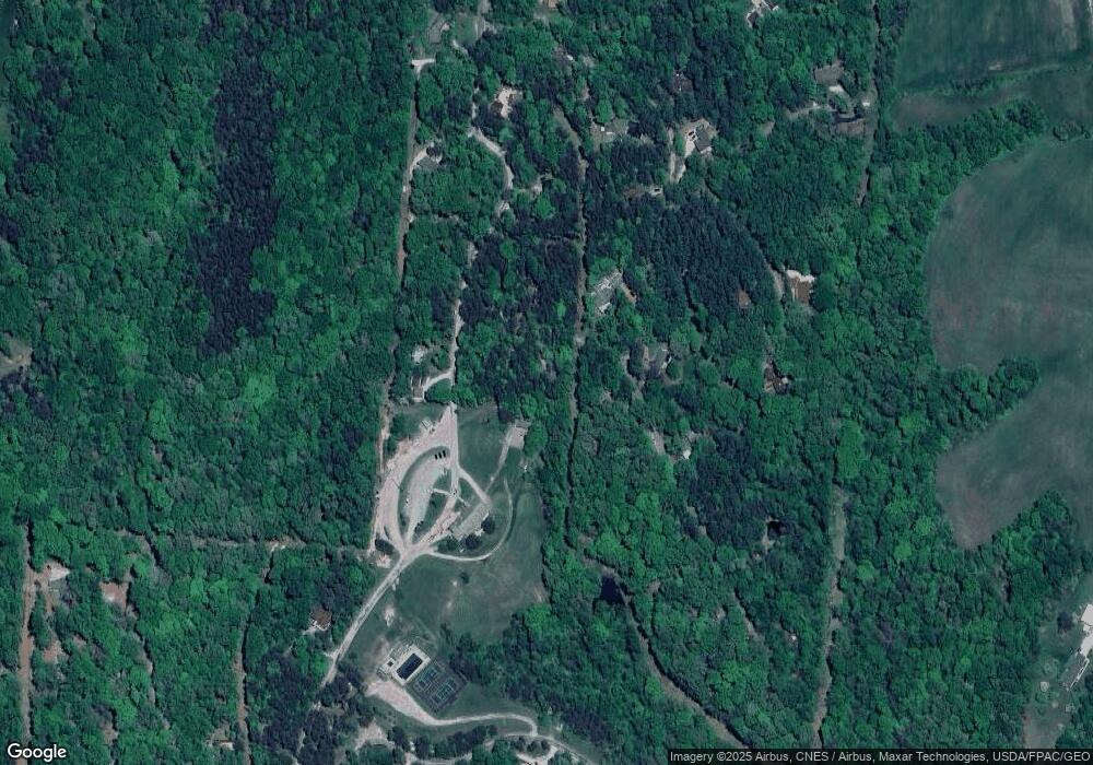 326 Kickapoo Ln, Hide-A-way Hills, OH 43107 - photo 1