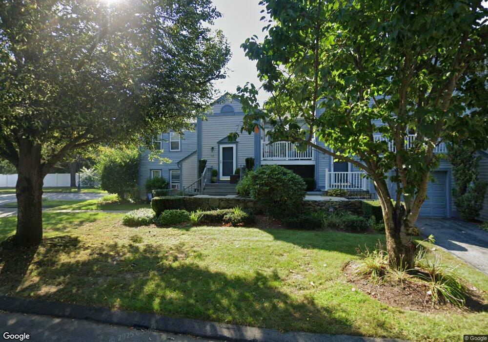 102 Willow Glen Cir unit 102, Warwick, RI 02889 - photo 1