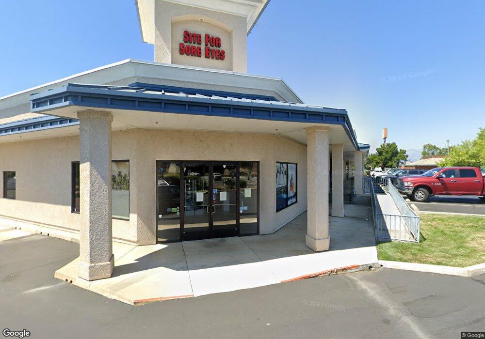 555 E Cypress Ave, Redding, CA 96002 - photo 1