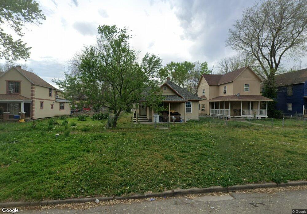 319 SW Polk St, Topeka, KS 66603 - photo 1