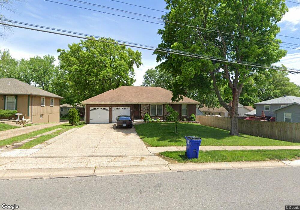 5223 Quivira Rd, Shawnee, KS 66216 - photo 1