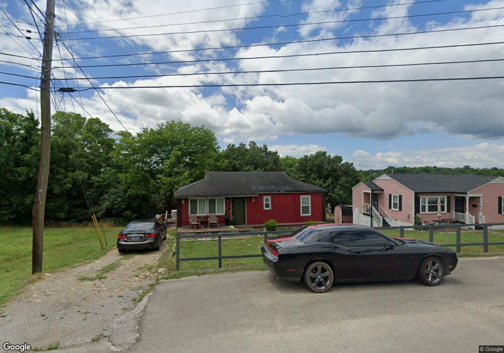 215 School St, Lewisburg, TN 37091 - photo 1