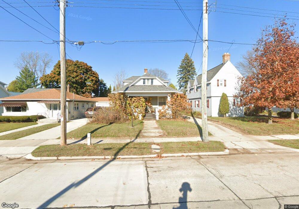 1718 28th St, Two Rivers, WI 54241 - photo 1