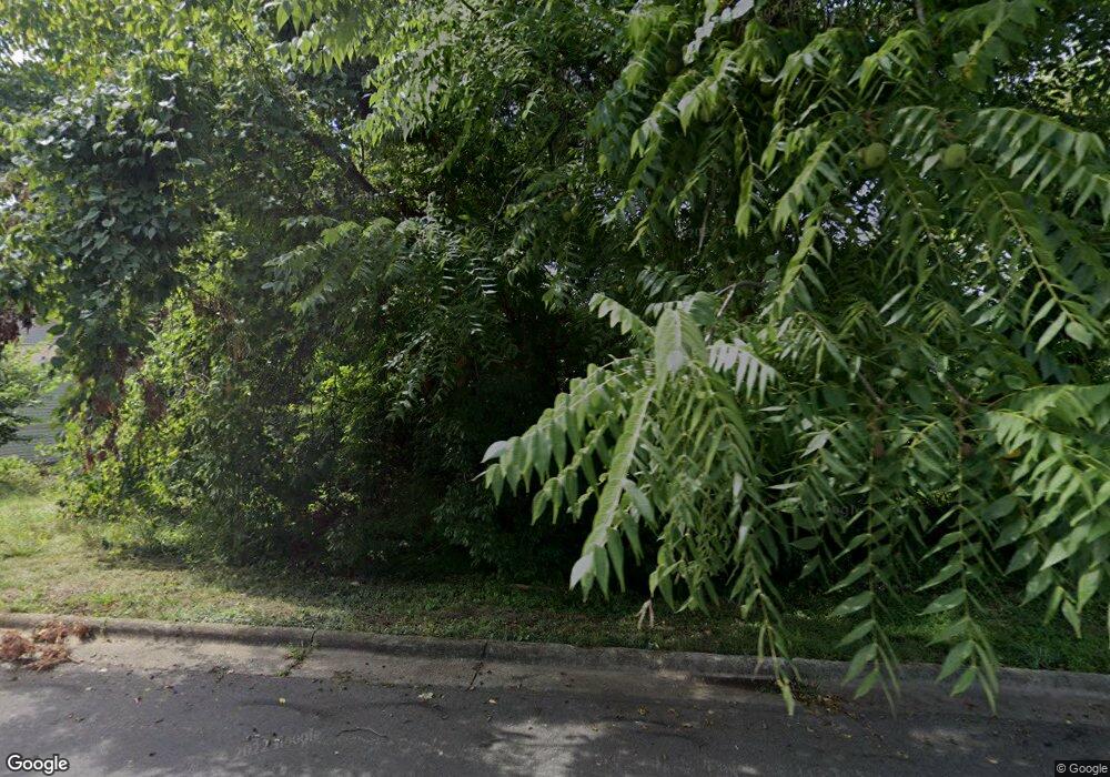 200 Hall St, Reidsville, NC 27320 - photo 1